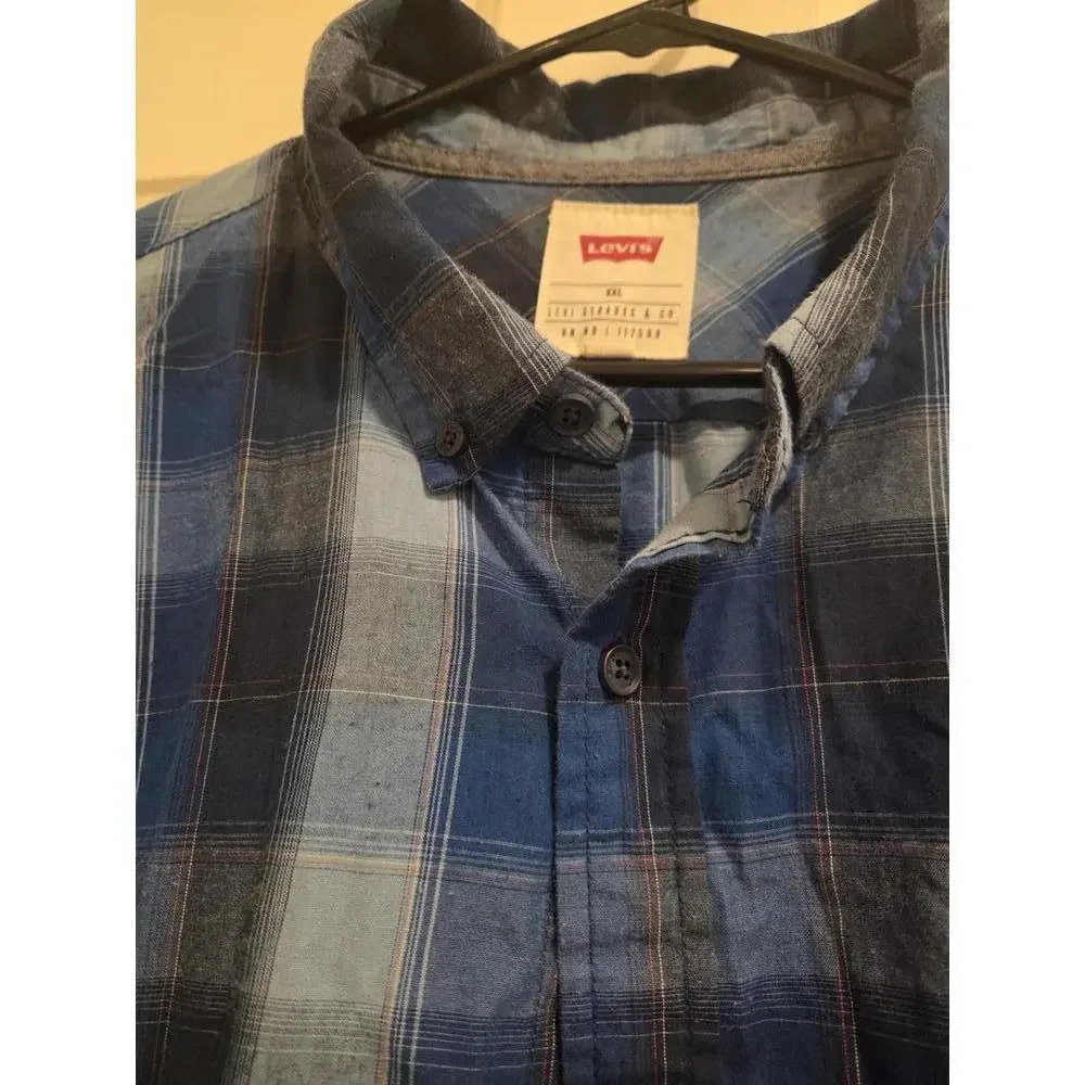 XXL Levi's Men's Blue Plaid Short Sleeve Button-Up Shirt